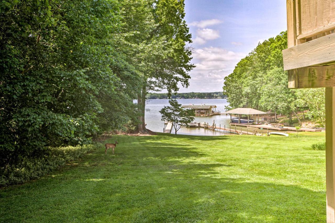 Scenic Smith Mountain Lake Getaway With Deck And Dock! Villa Huddleston Exterior photo